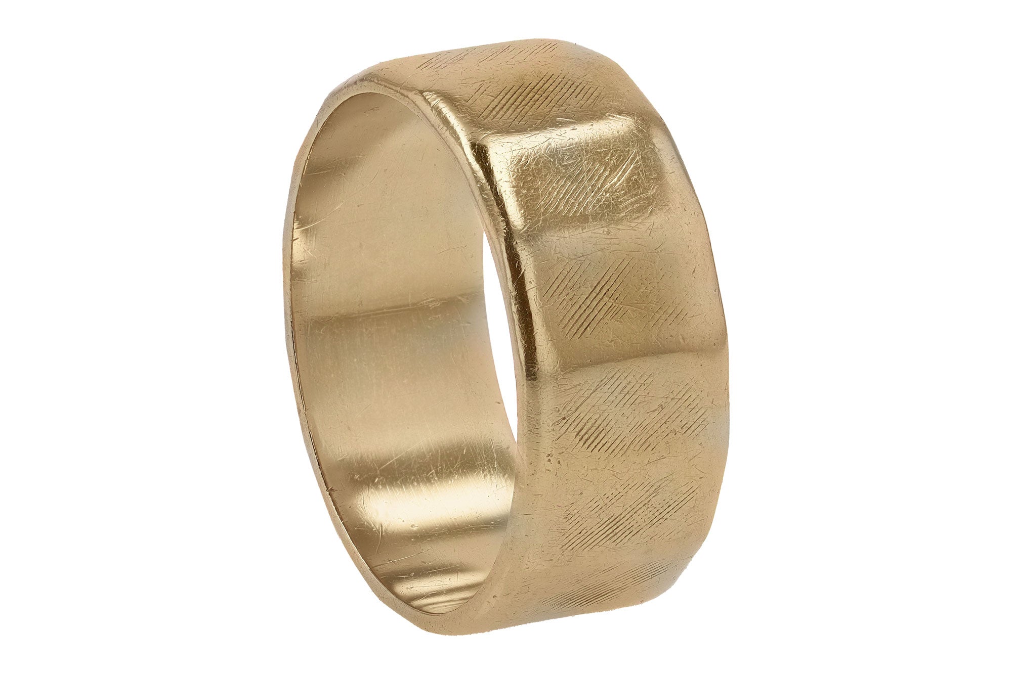 Vintage yellow gold band