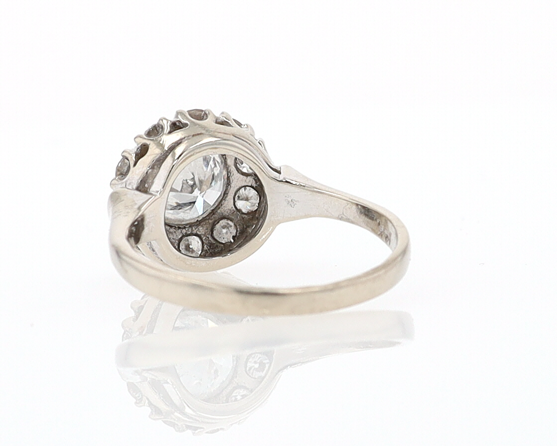 Art Deco 1.25 Carats Round Diamond Engagement Ring