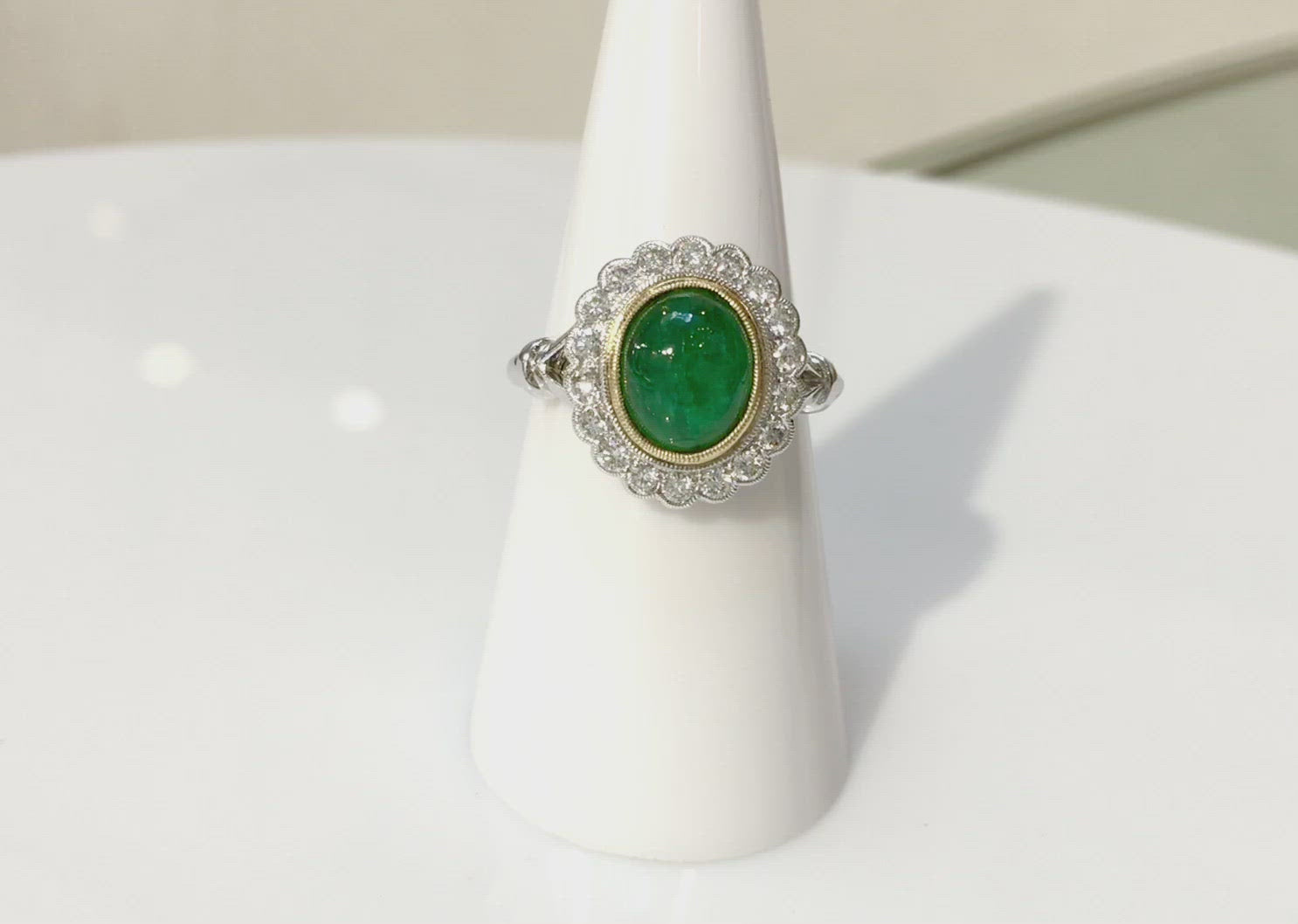 This princess Diana style ring resembles one made during the Edwardian period of the early 1900s.