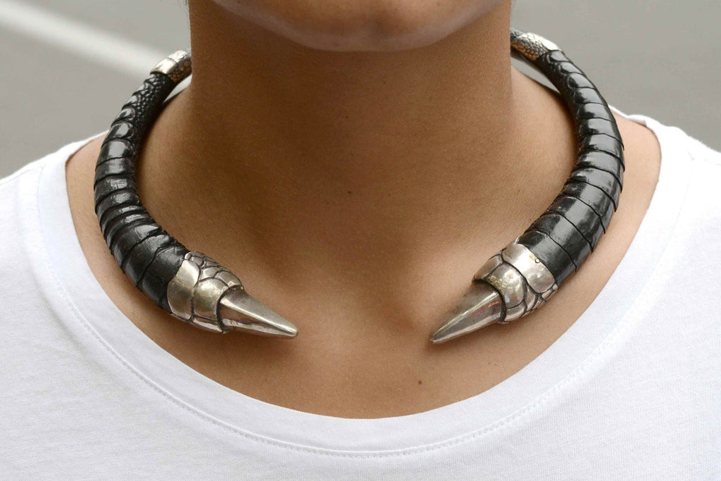 A fab Gothic medieval ostrich claw silver choker necklace.